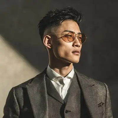 何秀云
